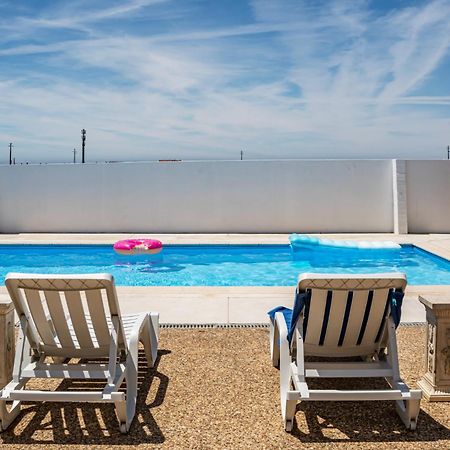 Apartamento Wake Up With The Sea Breeze- House With Pool Ap1 Lavra Exterior foto